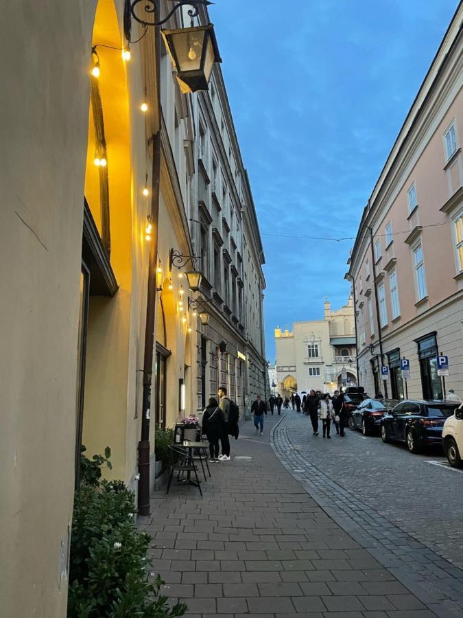 Bracka Main Square Apartments Cracóvia Exterior foto